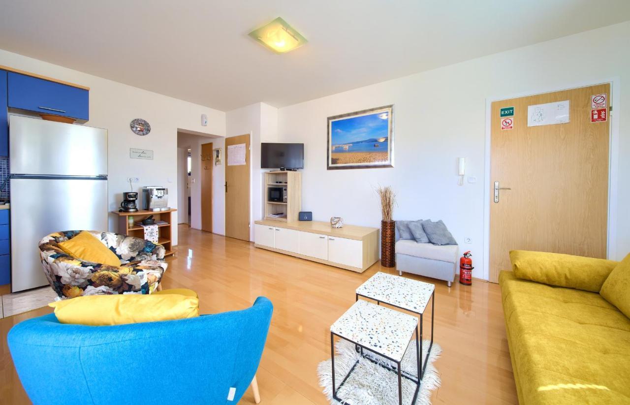 Apartman Noel Krk Town Eksteriør bilde