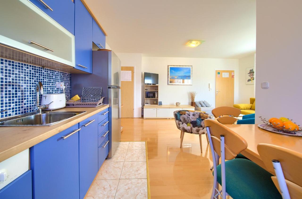 Apartman Noel Krk Town Eksteriør bilde